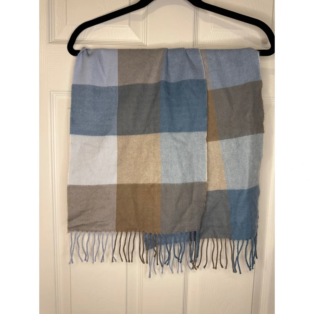 100% Cashmere Scarf Made in Scotland Blue Tan Grey Plaid Block Fringe Scarf